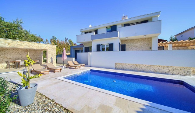 Villa Adrimar with private pool and grill