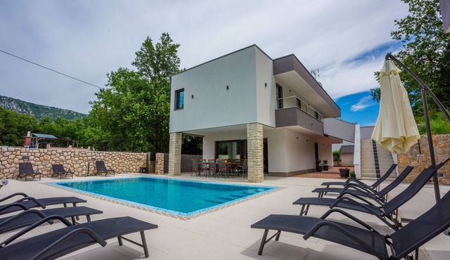 Villa Adry (V6431-K1) - Bribir