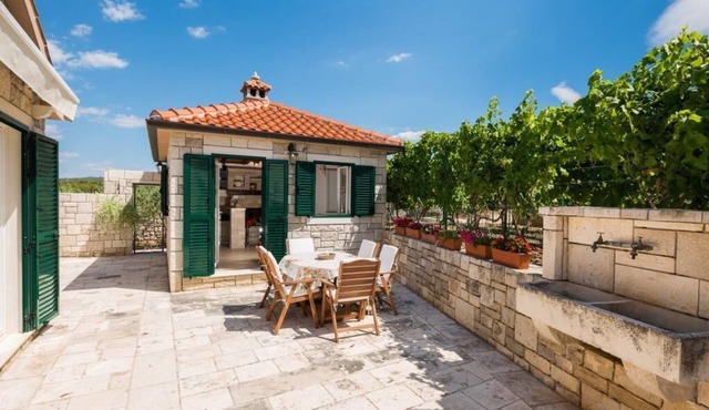 Villa Agape - Three Bedroom Villa with Swimming Pool