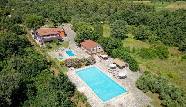 Villa Al Parco - 14 Persons, 6 Bedrooms, Neighbor free, Private Pool