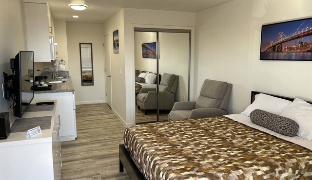 Villa Alamari Inn And Suites
