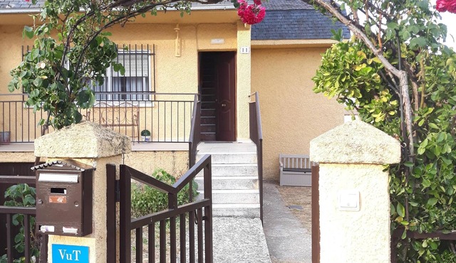 Villa Alameda with garden and garage