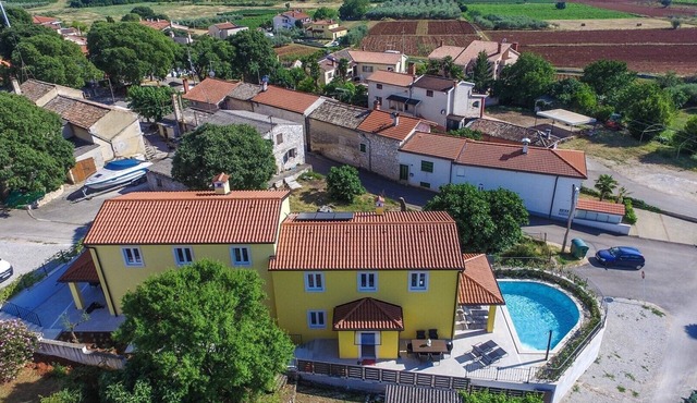 Villa Albina with Private Pool near Poreč