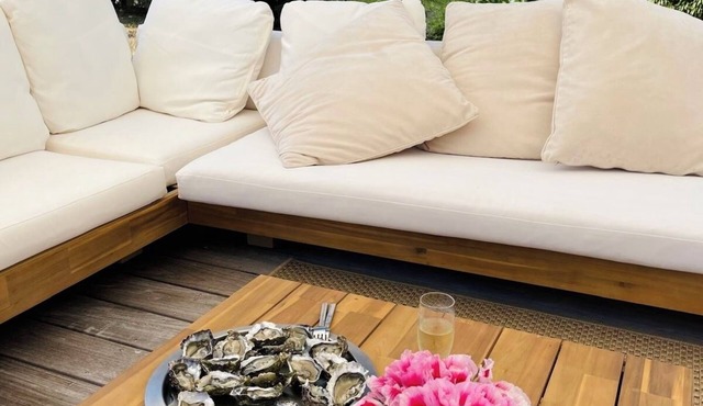 Villa Alegria in Saint Colomban, Pets welcome!