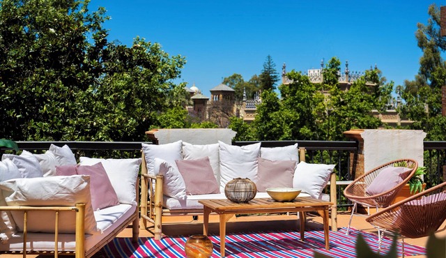 Villa Alfonso, Luxurious restored palace house next to Plaza de España.
