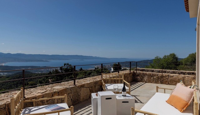 Villa ALLEGRIA with 6 bedrooms, swimming pool and sea view