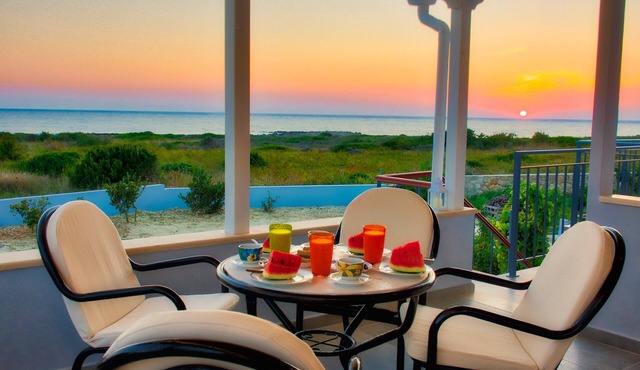 Villa Amalia - Where the sunset fills mind with the most beautiful of dreams.