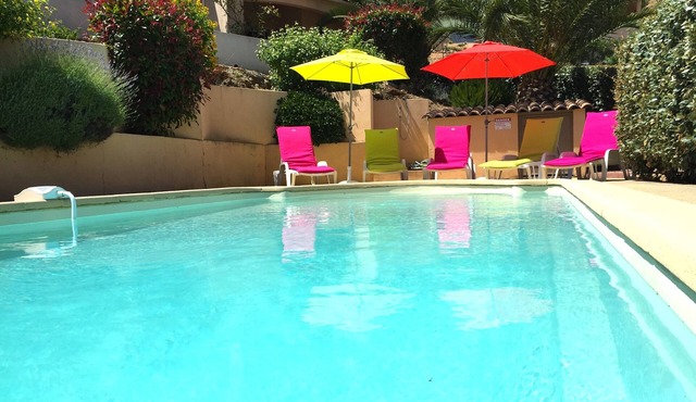 VILLA AMELIE SEA AND MOUNTAIN VIEW Heated POOL