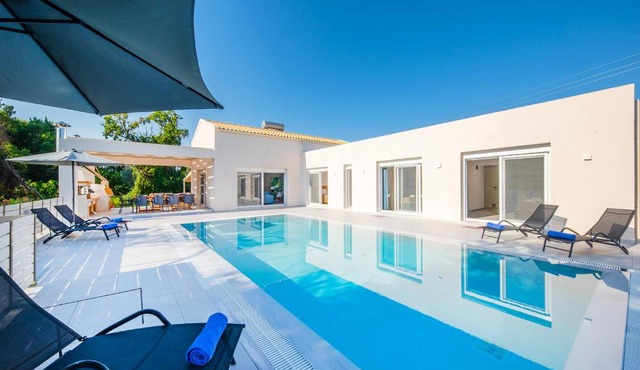 Villa Ami, Roda, Corfu: 10 guests, heated pool, private mini golf, pool table & more!