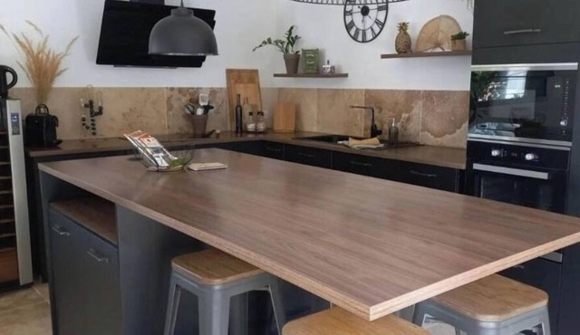 Villa among oaks and pines 30 minutes from Mont Ventoux