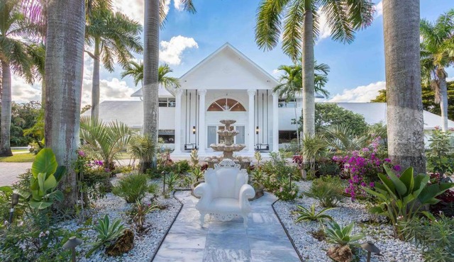 Villa Amore Luxurious Private 3 Acre Estate in Delray, Beach FL