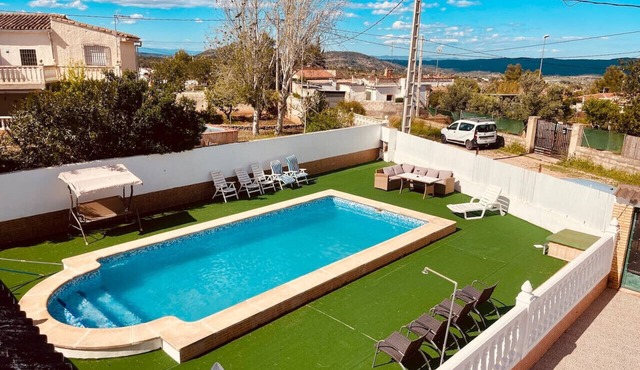 VILLA AMPARIN BBQ-POOL