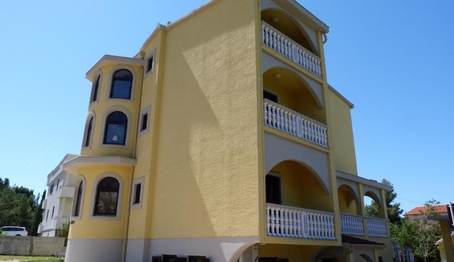 Villa Ana