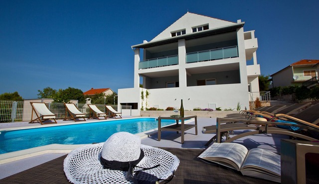 Villa Anadi - Quiet Place With Pool