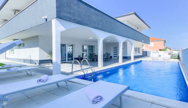 Villa Ancora - holiday house near the sea with a pool for up to ten guests by MyWaycation