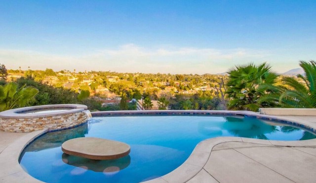 Villa Andalusia -6BR/5BA Luxury Retreat w/Views