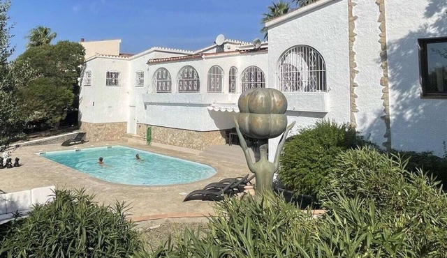 Villa Andaluz ~ Roses Mas Fumats