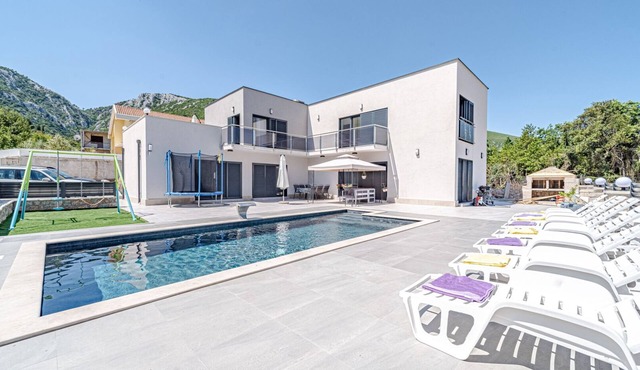 Villa Angela by Villas Guide