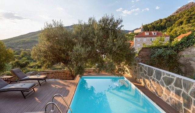 Villa Ante - Two Bedroom Villa, Sleeps 6