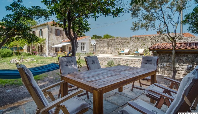 Villa Antiqua on Cres – Crovillas GmbH