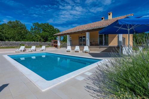 Villa Antonia, a beautiful pool villa in a large 1900 sqm garden