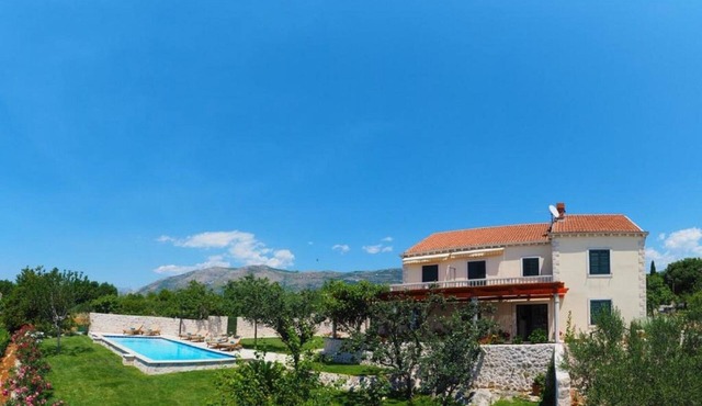 Villa Antonija - Four-Bedroom Villa with Terrace and Private Pool