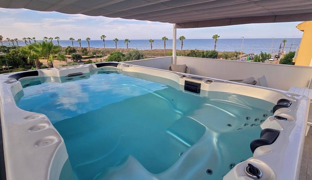 VILLA ANTONIO | Detached House Private Jacuzzi | 100m Beach | 3 Bathrooms | 3BR