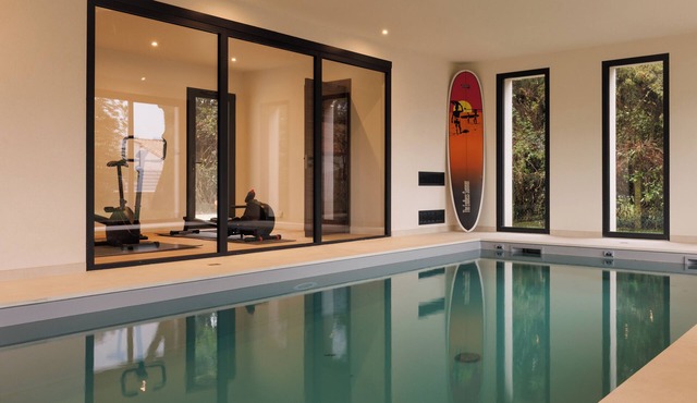 Villa Apolonia, comfort and indoor pool for 10 people