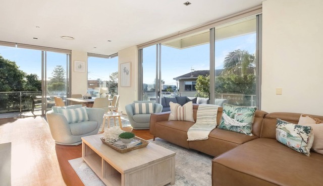 VILLA AQUA ONE | views, near beach | Accom Holidays