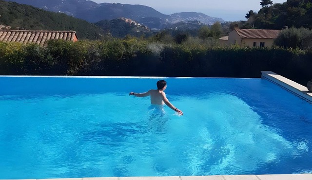 Villa 'Aquarelle' with Sea View, Wi-Fi and Air Conditioning