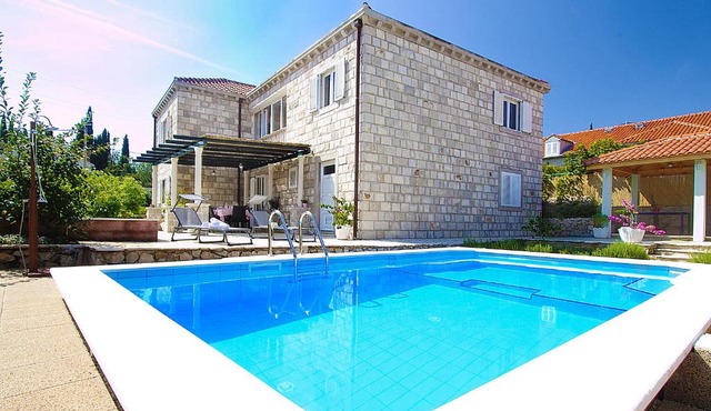 Villa Aquarius