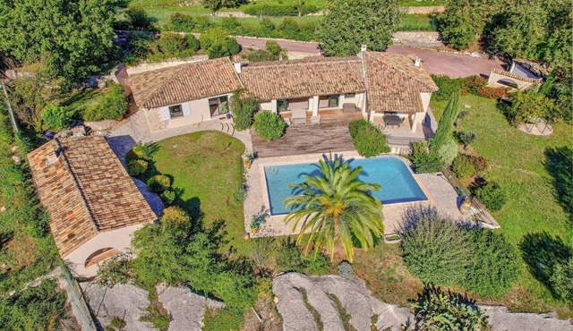 Villa Aqui – Elegance & peace with pool