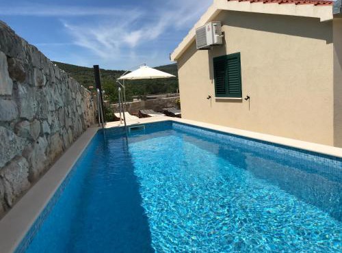 Villa Aranea mit Privatem Pool !