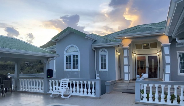 Villa Armantine Situated in Peace and Quiet