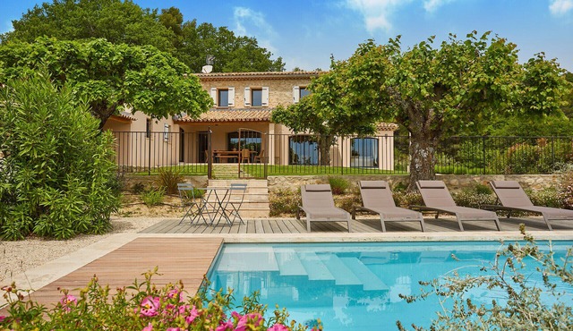 Villa Armavi: House with pool in Vaison la Romaine
