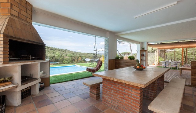 Villa "Armonia Completa" with Mountain View, Private Pool & Wi-Fi