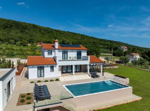 Villa Astrid*