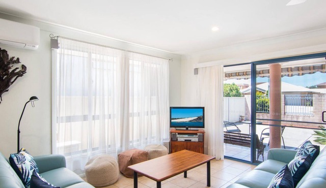 Villa at 1/54 Parkes Street