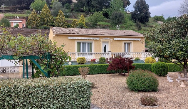 Villa at the foot of the Cevennes