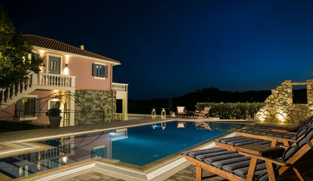 Villa Athinais - Relax in nature, private swimming pool, barbeque