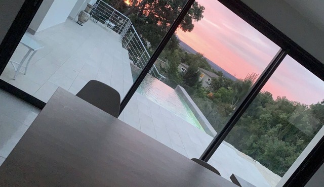 Villa au Bord du Gardon Dans le Sud