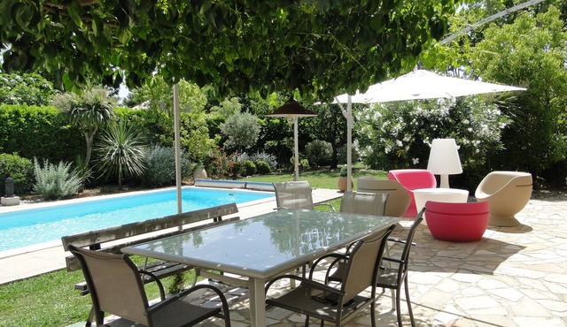 Villa au Cœur de la Provence Avec Piscine