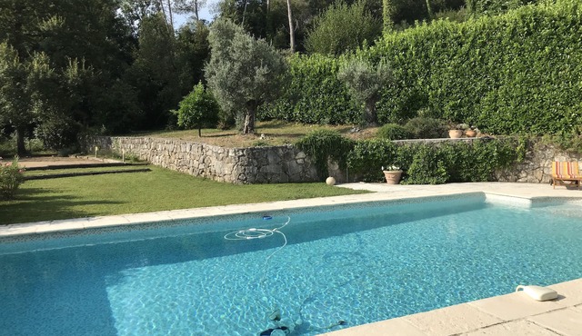 Villa au Calme ,vue Dégagée et Décor Soigné