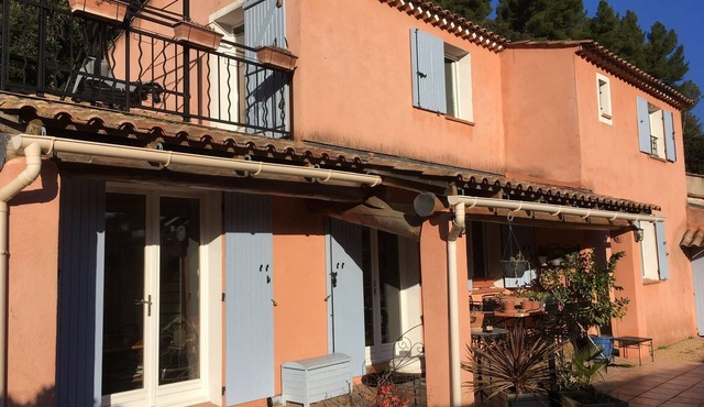 Villa au Calme à Proximité Immédiate Daix-en-provence et du Lubéron