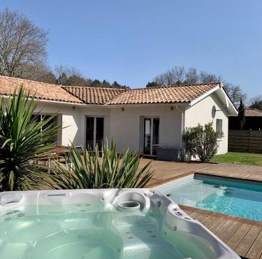 Villa au calme en lisière de forêt