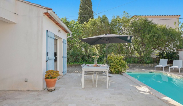 Villa au Calme - private pool - 3 bedrooms - beaches 10min- Shops