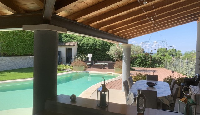 Villa au Calme , Sans vis à vis .grand Espace Piscine