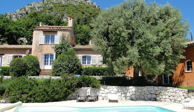 Villa Aurabelle, Provencal villa with garden and pool in Vence,