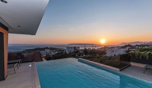 Villa Aurelia 1 -Luxury villa above Makarska center