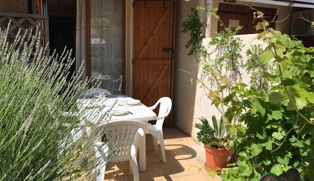 Villa avec Mezzanine et Cabine 4 Pers à Port Leucate, Parking inclus - FR-1-81-138